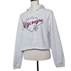 Wisconsin Badgers League Women's Crop Hooded Sweatshirt Grey Sz L Pre-owned
